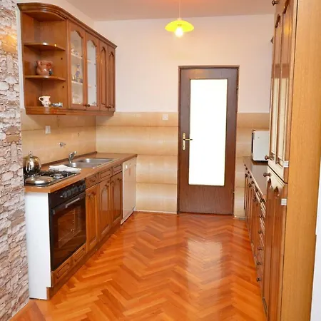 Katica Apartman *